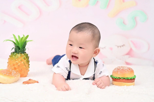 宁夏宝宝鼻子喷奶急救处理